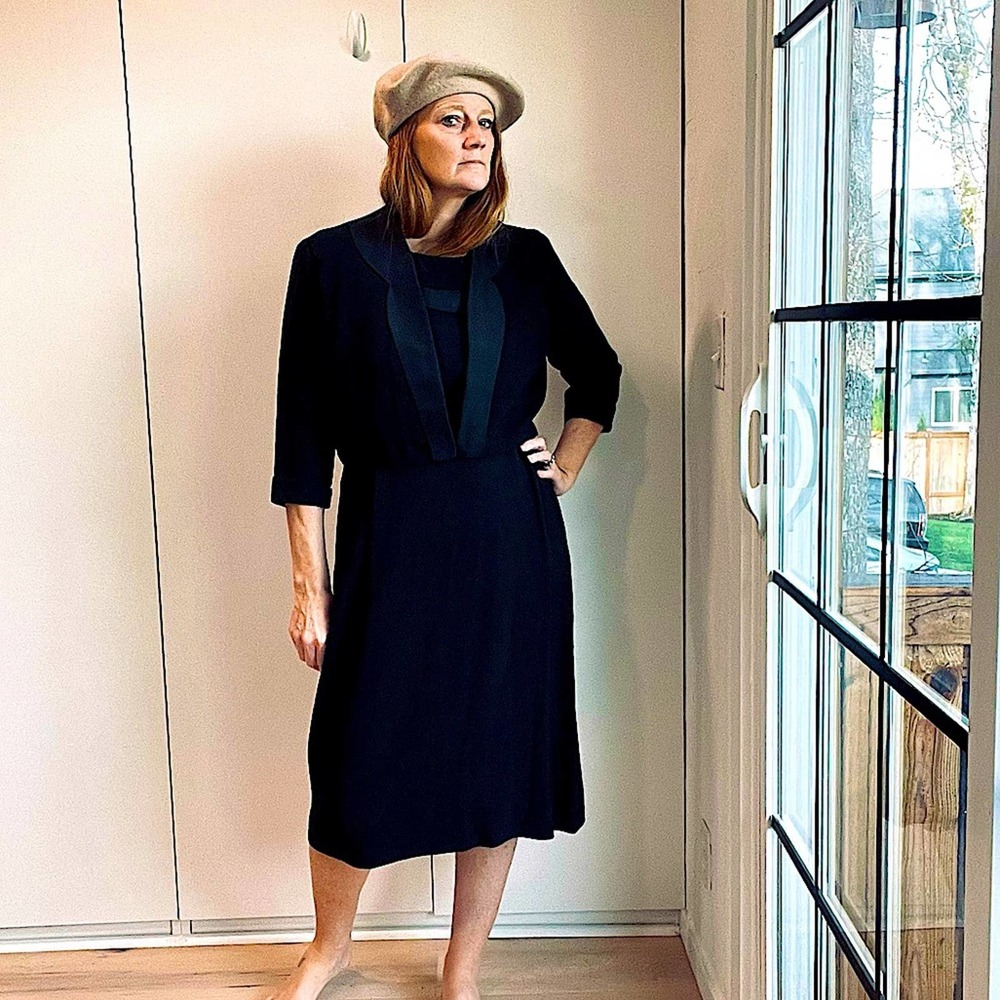 True Vintage 1940s Day Dress, Black Medium 2 Piece Classic Knee Length